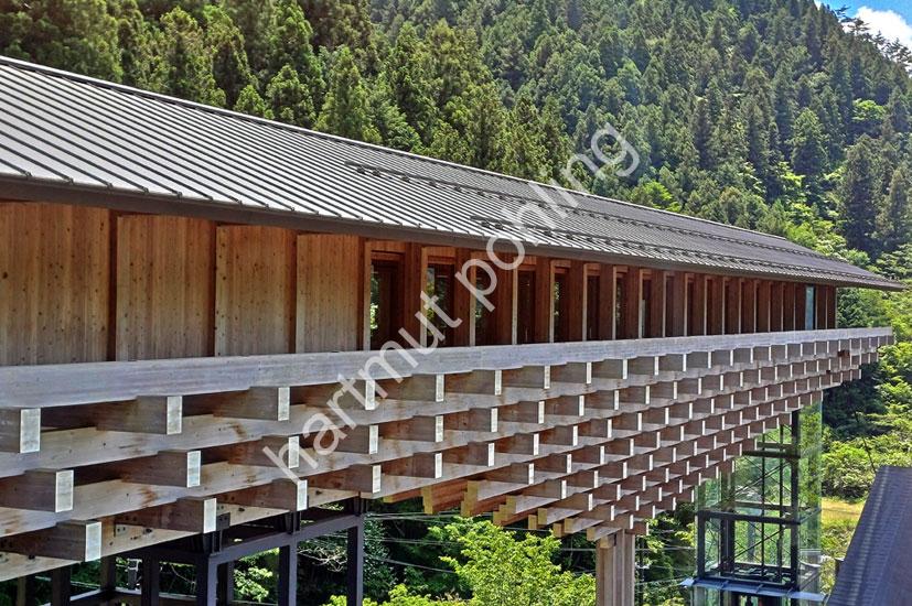 KUMA-KENGO-YUSUHARA-WOODEN-BRIDGE-GALLERY